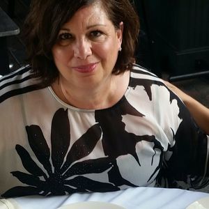 Meet your Posher, Rena